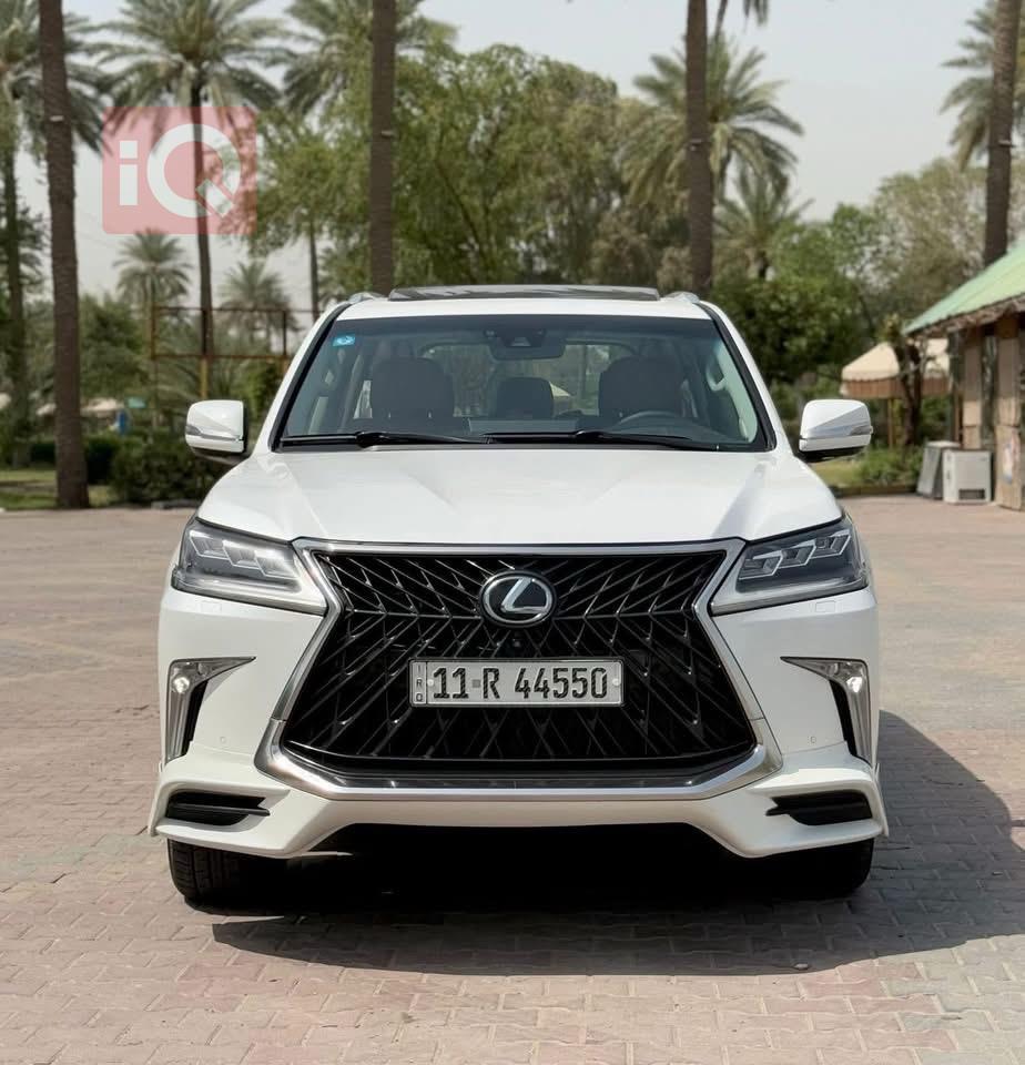 Lexus LX